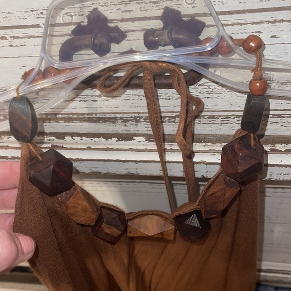Wet seal like new brown with stones halter top fine size xl - Picture 2 of 4